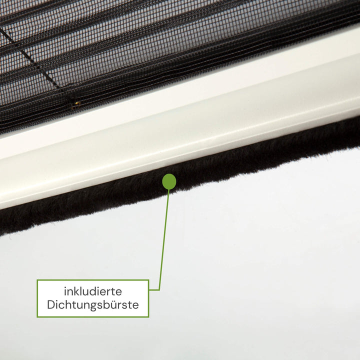 Integrierte Dichtungsbürste an der Fliegengitter Plisseetür