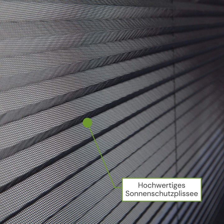 Hochwertiges Sonnenschutzplissee für blendfreien Sicht- und Hitzeschutz