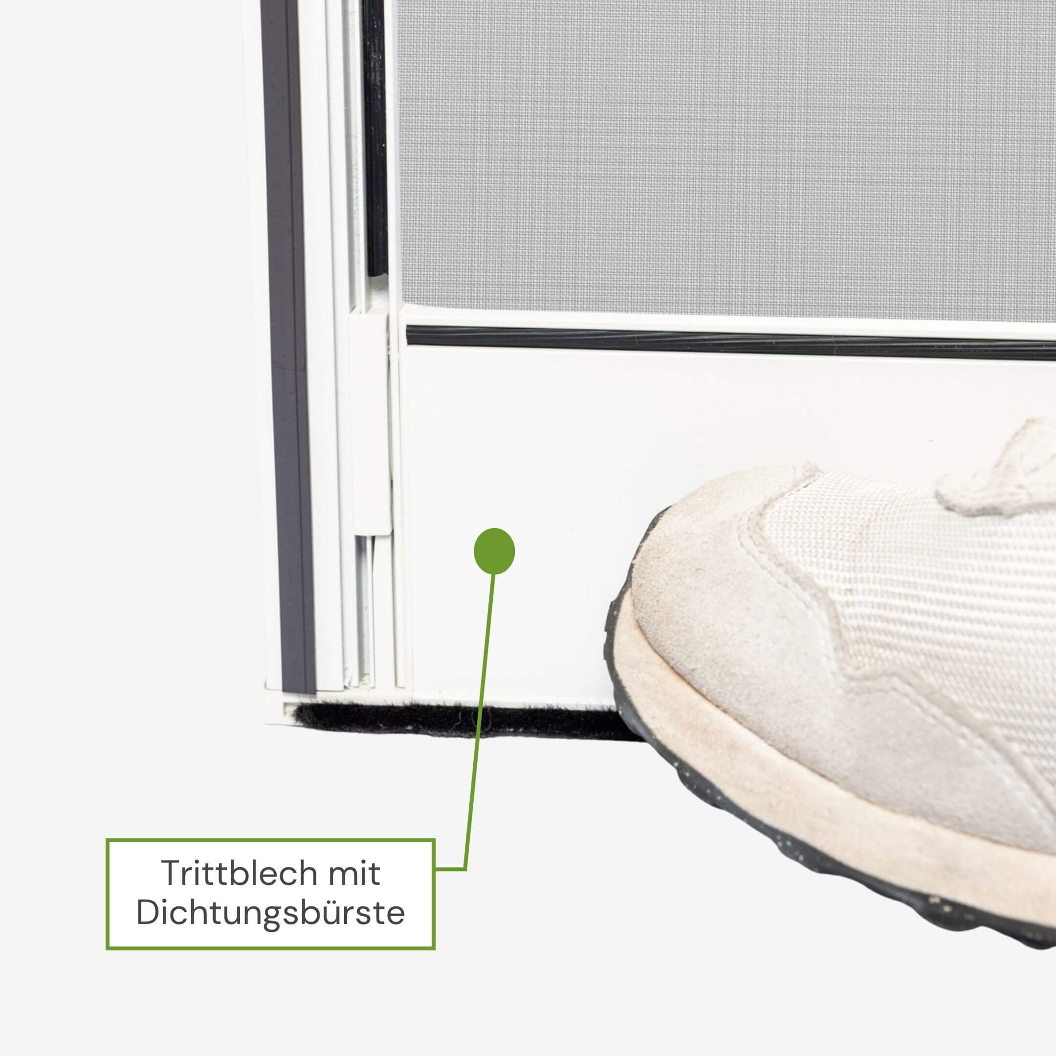 Trittblech mit Dichtungsbürste für zuverlässigen Insektenschutz