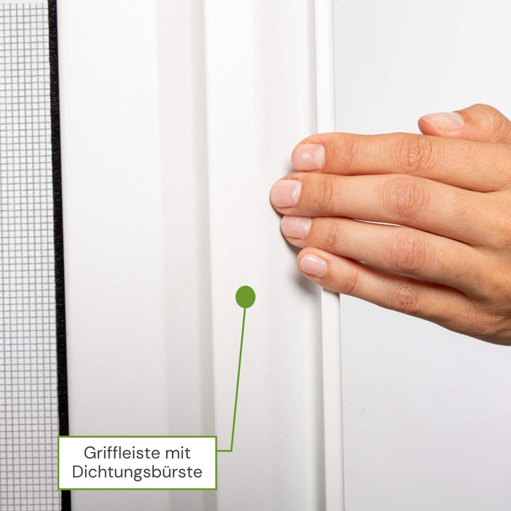 Griffleiste mit Dichtungsbürste am Fliegengitter Türrollo